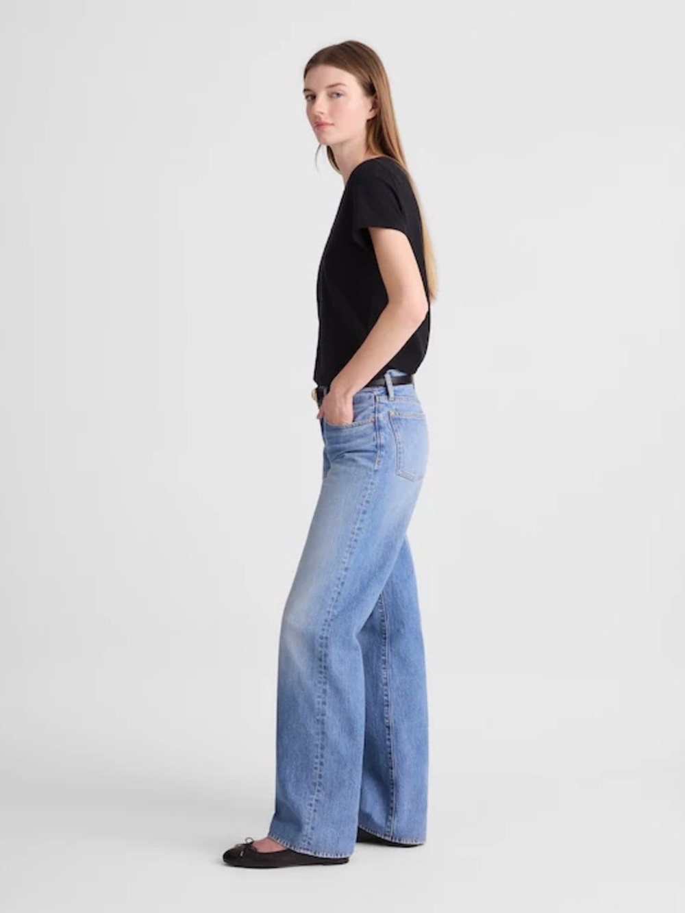 Madewell The Low-Rise Loose Jean - Picture 4 of 13